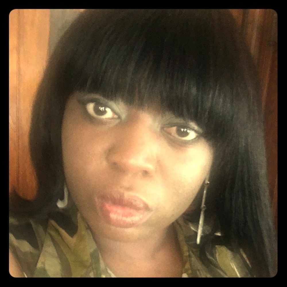 Meet your Posher, Tyana